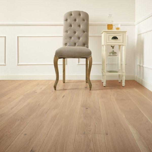 Baelea Holt Olton Oak Matt Lacquered 207mm Wide Engineered Wood Flooring HTOLTON